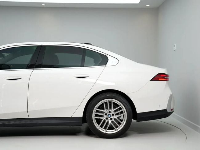 BMW 5 Series EXECUTIVE, миниатюра 22