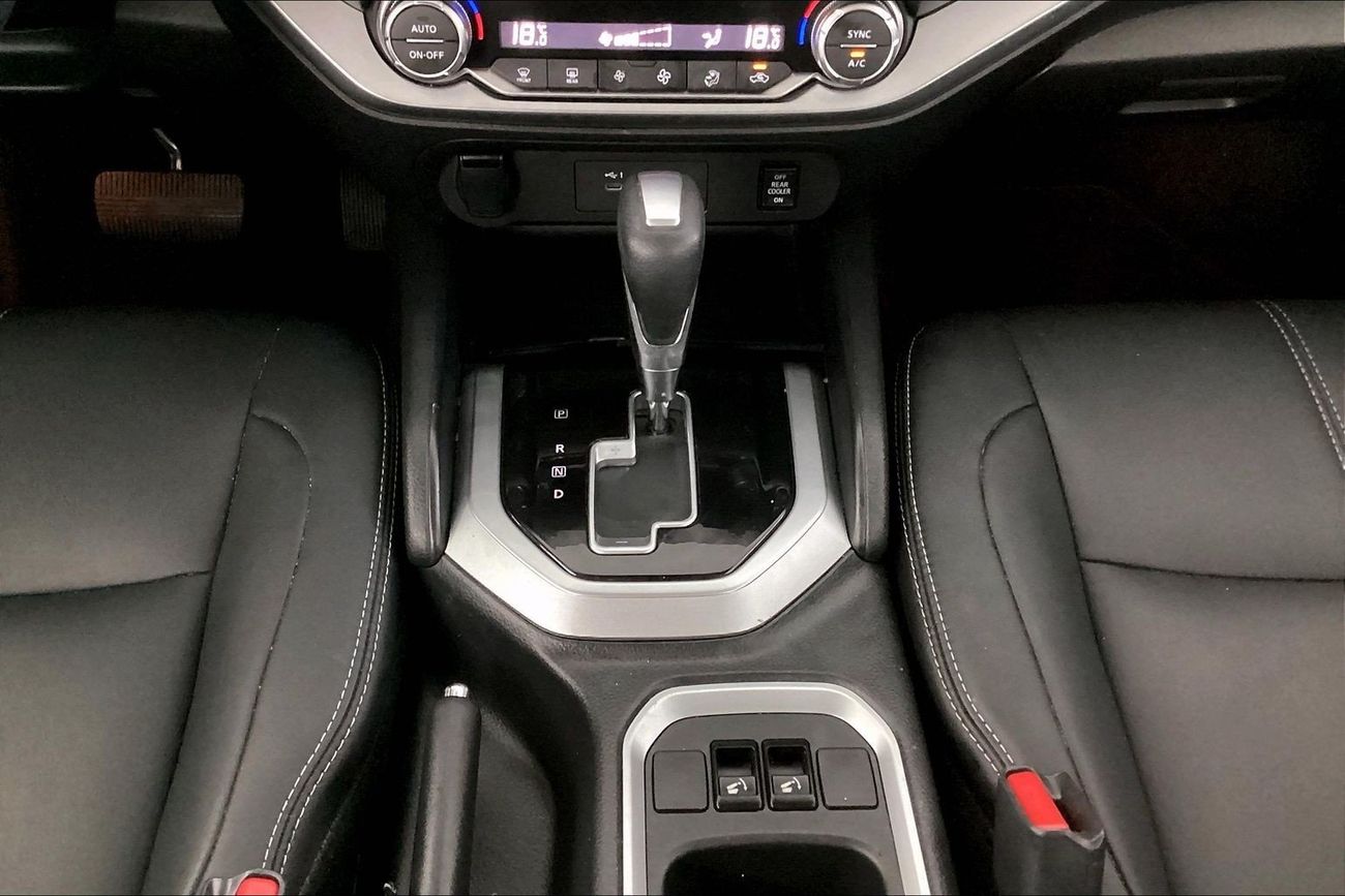 نيسان إكستيرا Titanium | شامل الضمان | 0 ﺪﻔﻋﺓ ﺃﻮﻟﻯ