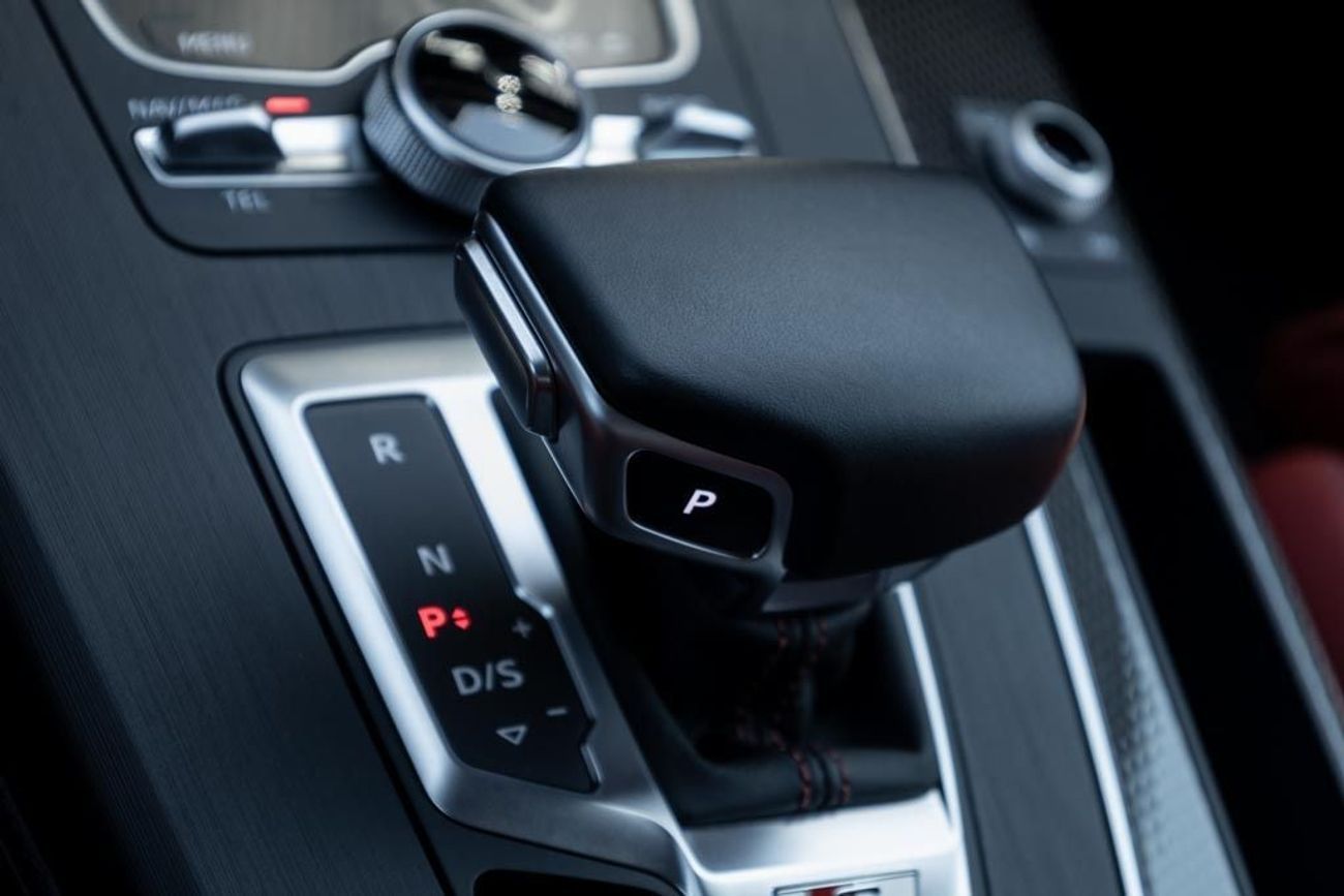 Audi SQ5 TFSI quattro 3.0L (349 HP)