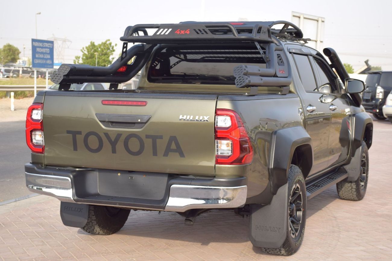 Toyota Hilux S GLX 2.8L AWD M/T