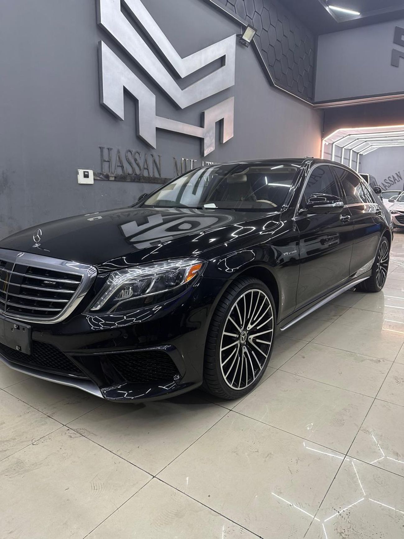مرسيدس بنز S 63 AMG Std 5.5L