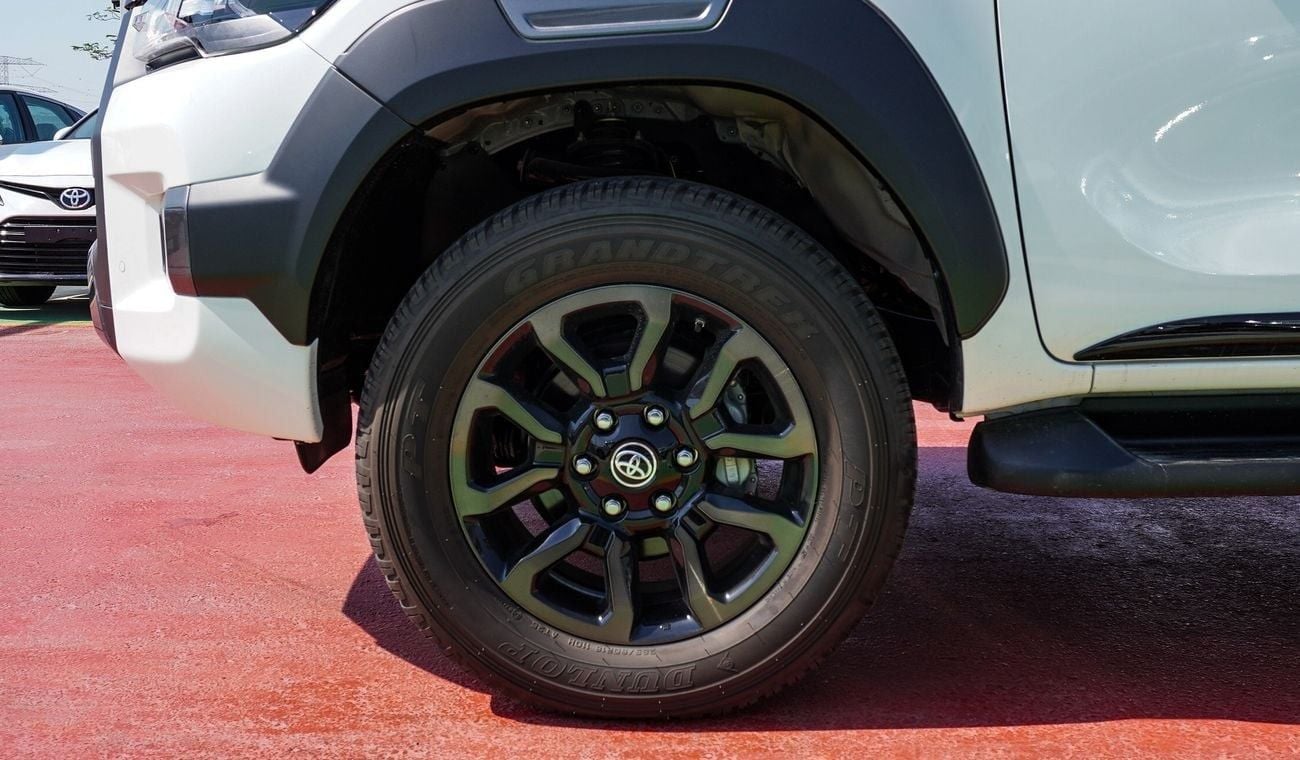 Toyota Hilux Adventure SR5. D-4D 2.8L Diesel