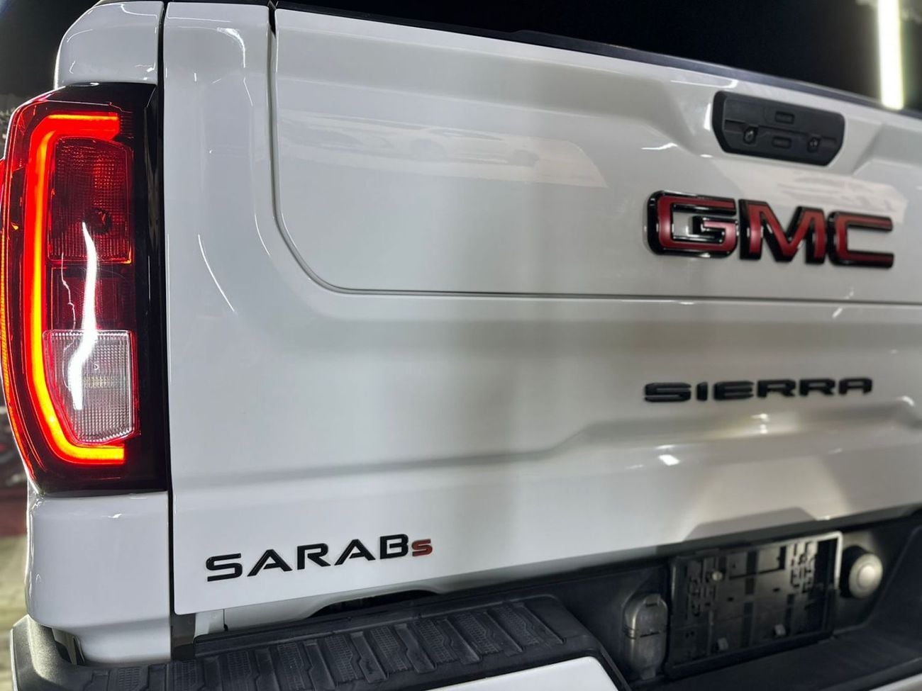 GMC Sierra 5.3L V8 SLT Crew Cab (AWD)