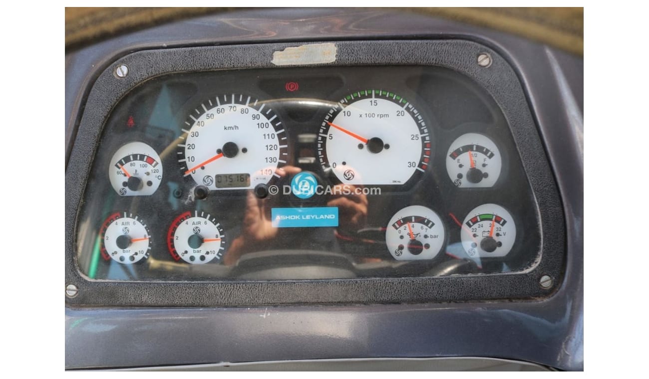 Ashok Leyland Falcon 2015 |  ASHOK LEYLAND FALCON A/C - 67 SEATER CAPACITY HIGH BACK - GCC SPECS AND EXCELLENT CONDITION