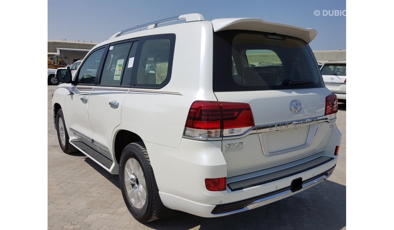 Toyota Land Cruiser white addtion