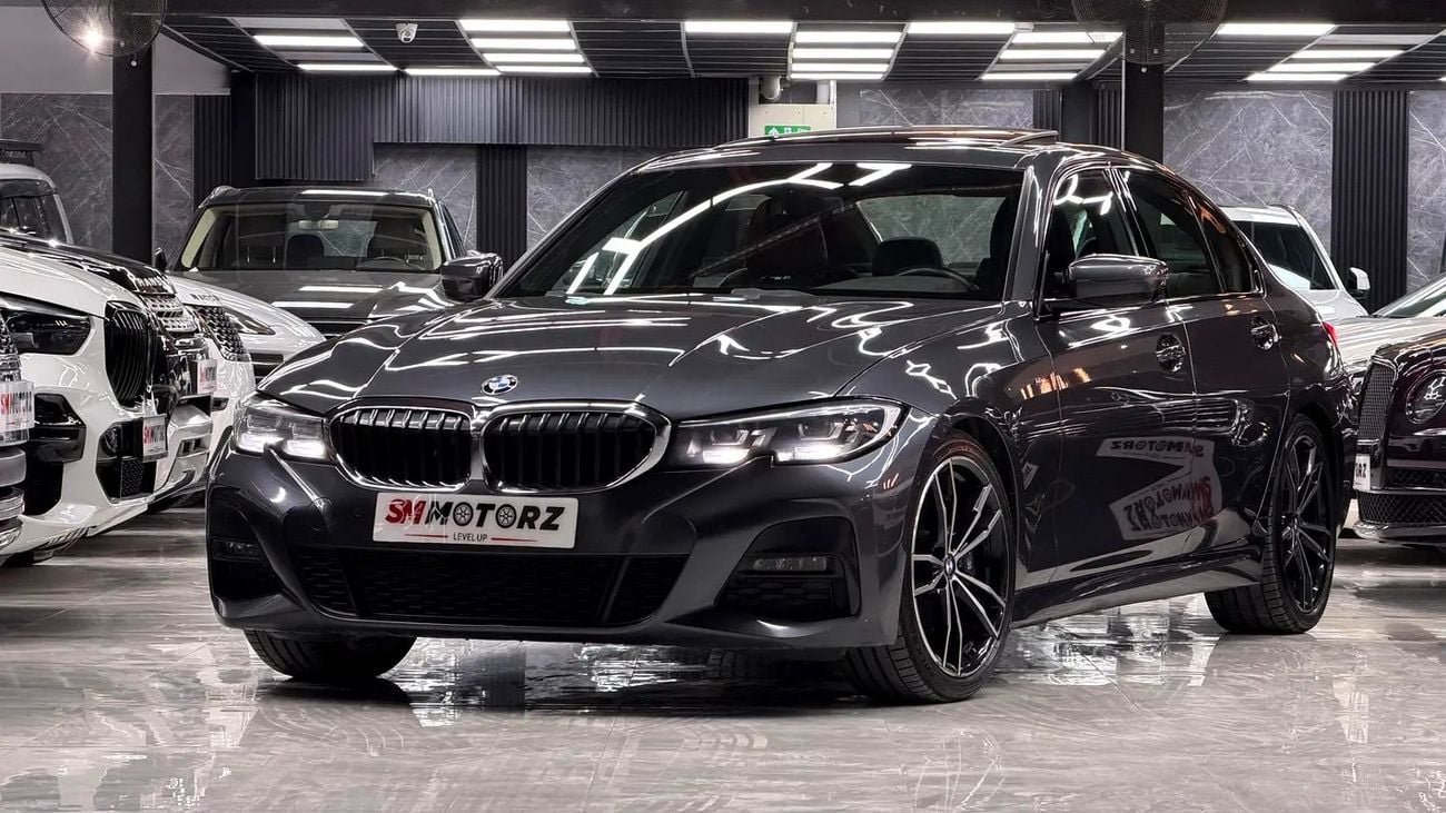 BMW 330i Exclusive 2.0L (255 HP)