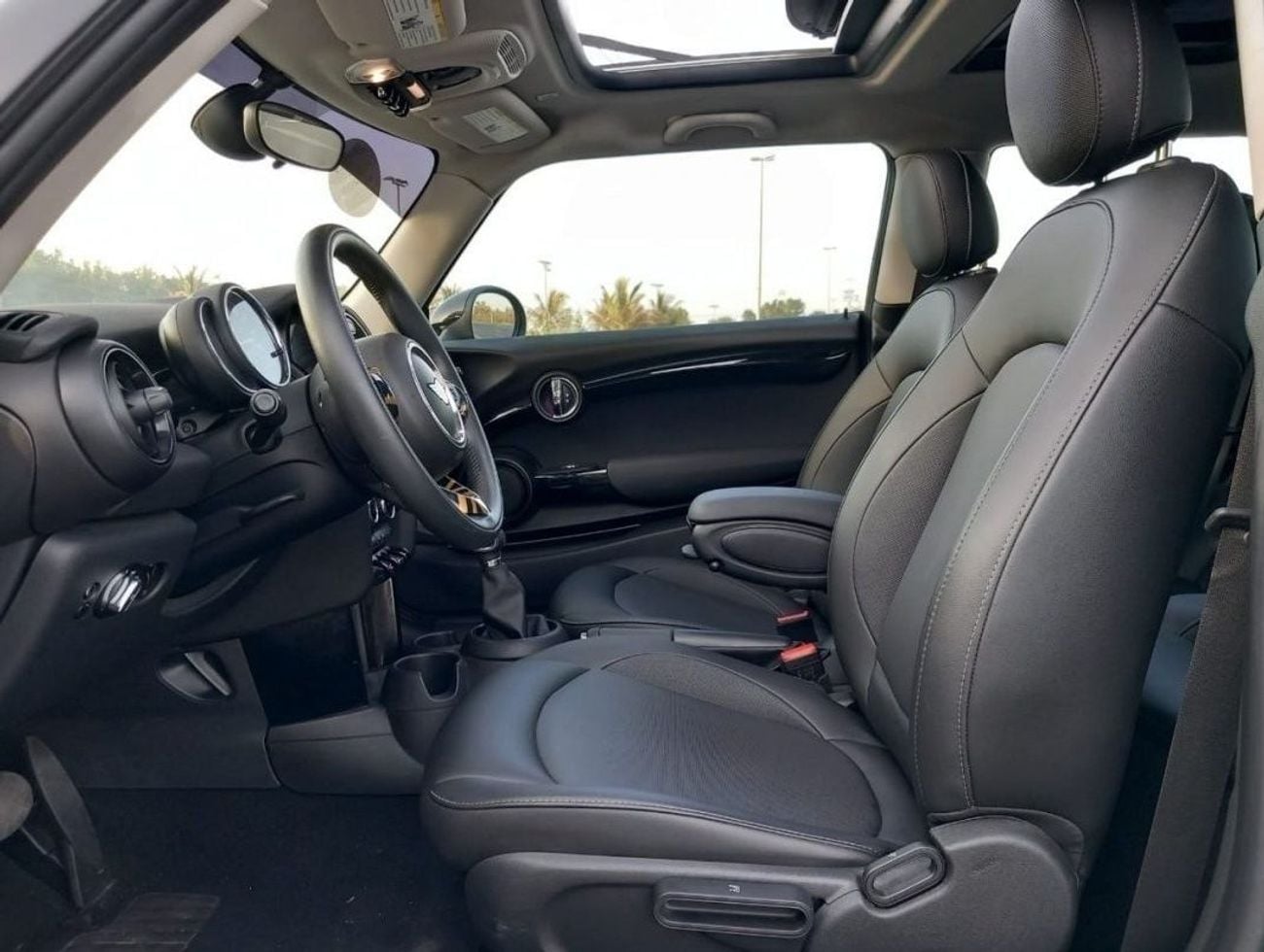 Mini Cooper STD Full option 1.5L