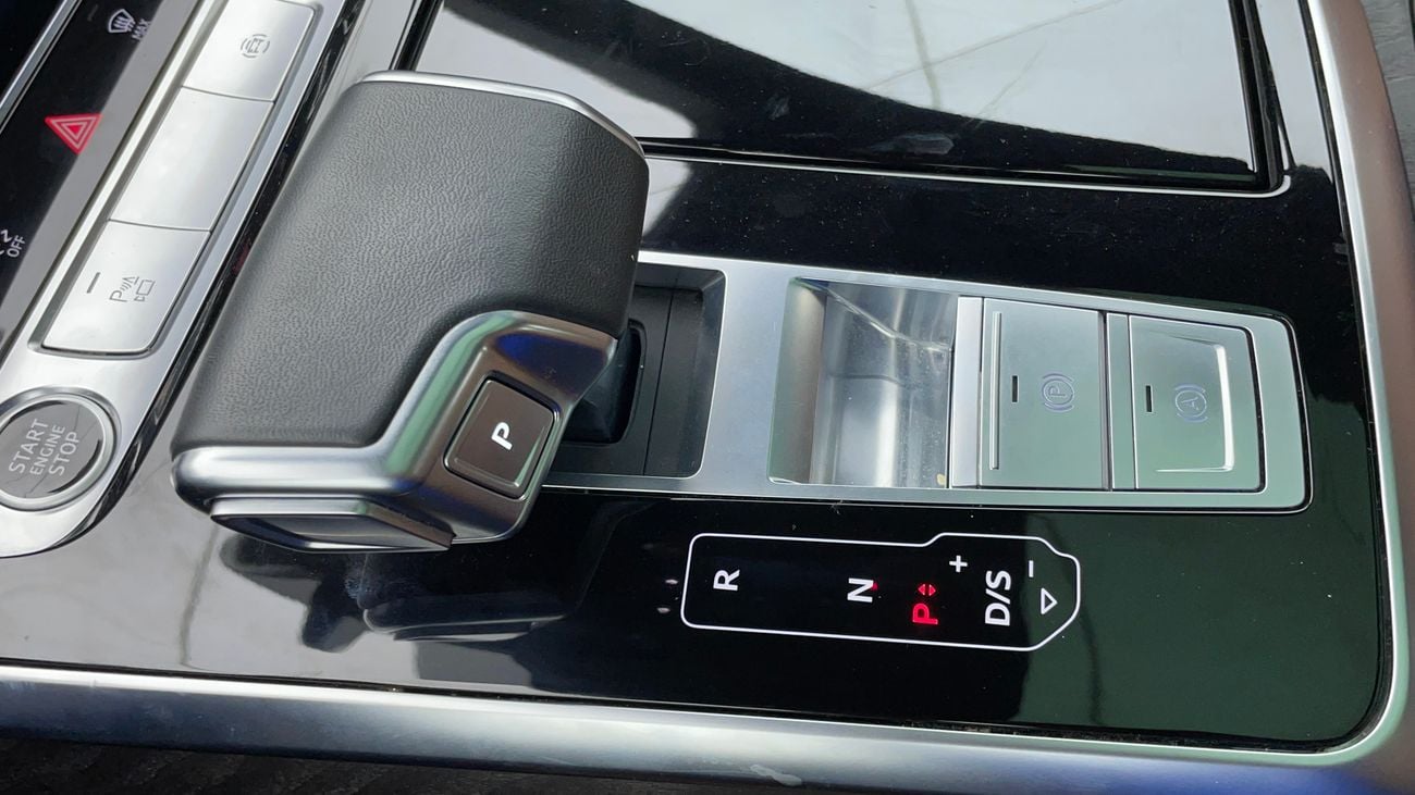 Audi Q8 55 TFSI quattro S Line 3.0L 2023 TFSI QUATTRO S LINE | AED 3459/Month | 0 DP | 30 Day Return | Warra