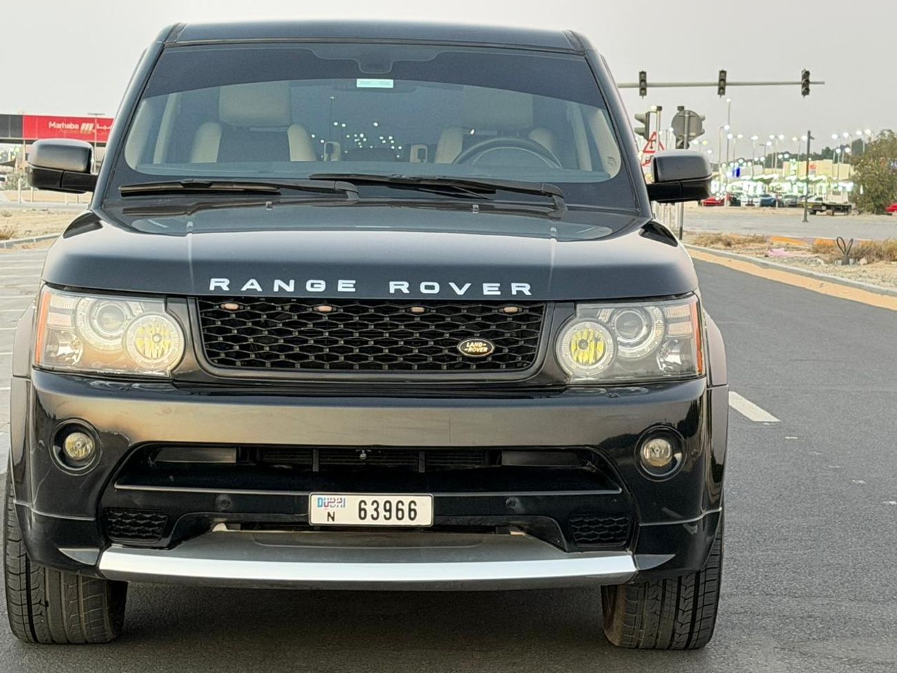 Land Rover Range Rover Sport in excellent condition.