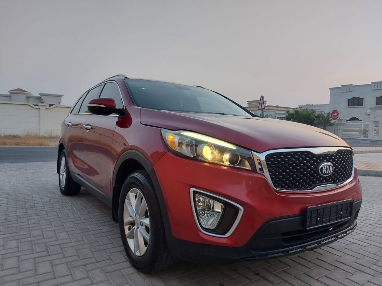 كيا سورينتو EX كيا سورينتو 2018 وارد بحاله ممتازه بدون حوادث  ضمان شاسيه جير ماكينه