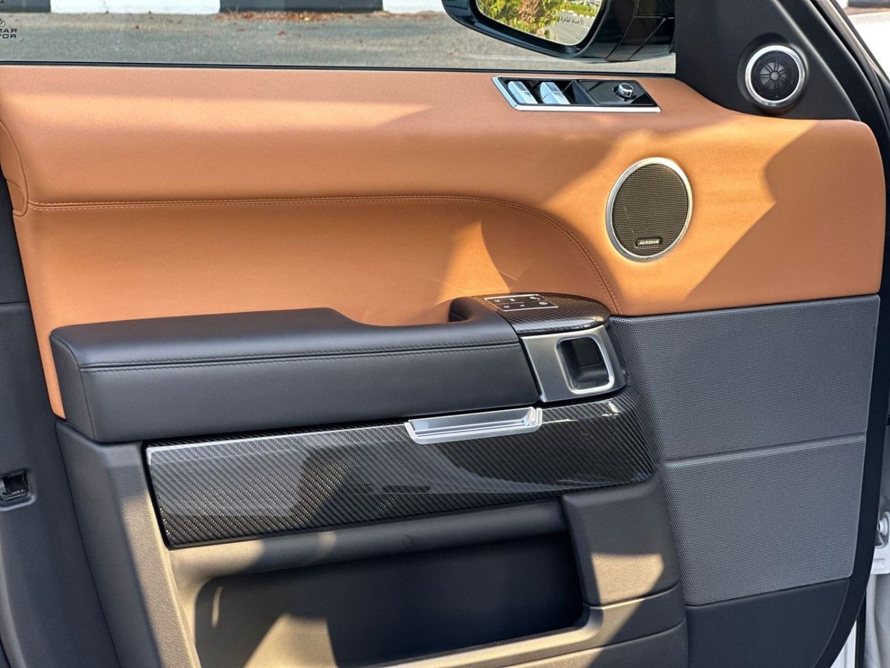 Land Rover Range Rover Sport RANGE ROVER SVR MODEL 2018 KILOMETERS 78000 GCC Counter service at Al Tayer Agency until 2028