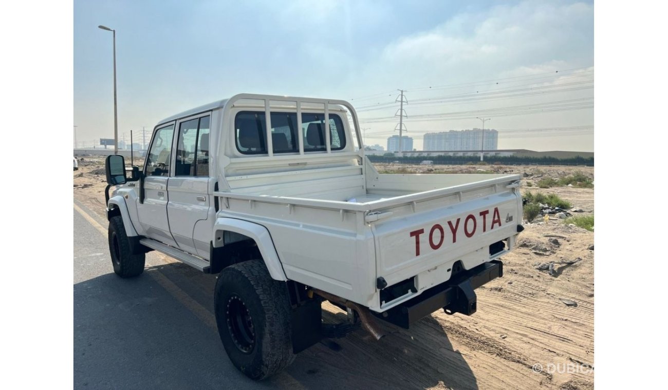 Toyota Land Cruiser Pick Up