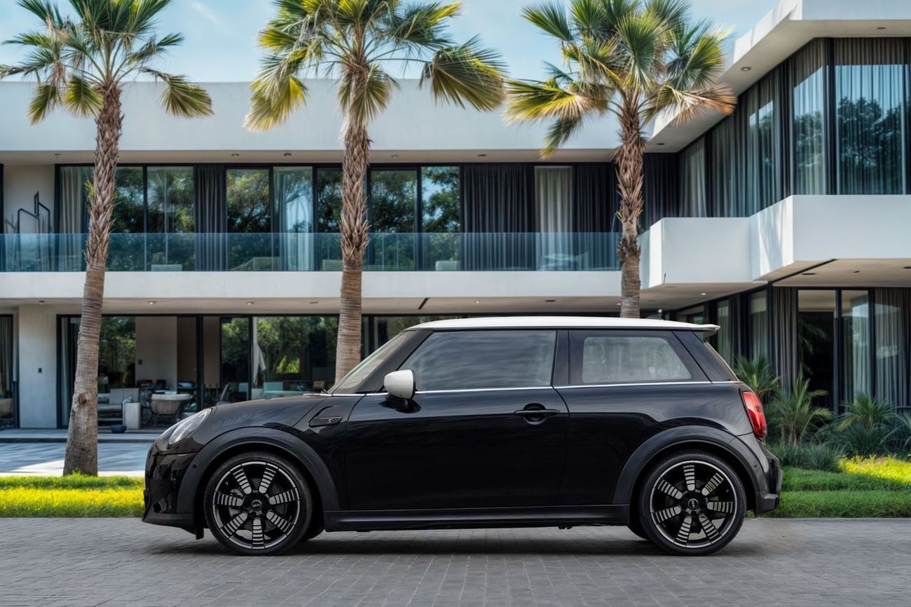 Mini Cooper S S | 1,900 P.M | 0% Downpayment | Extremely Low Mileage!