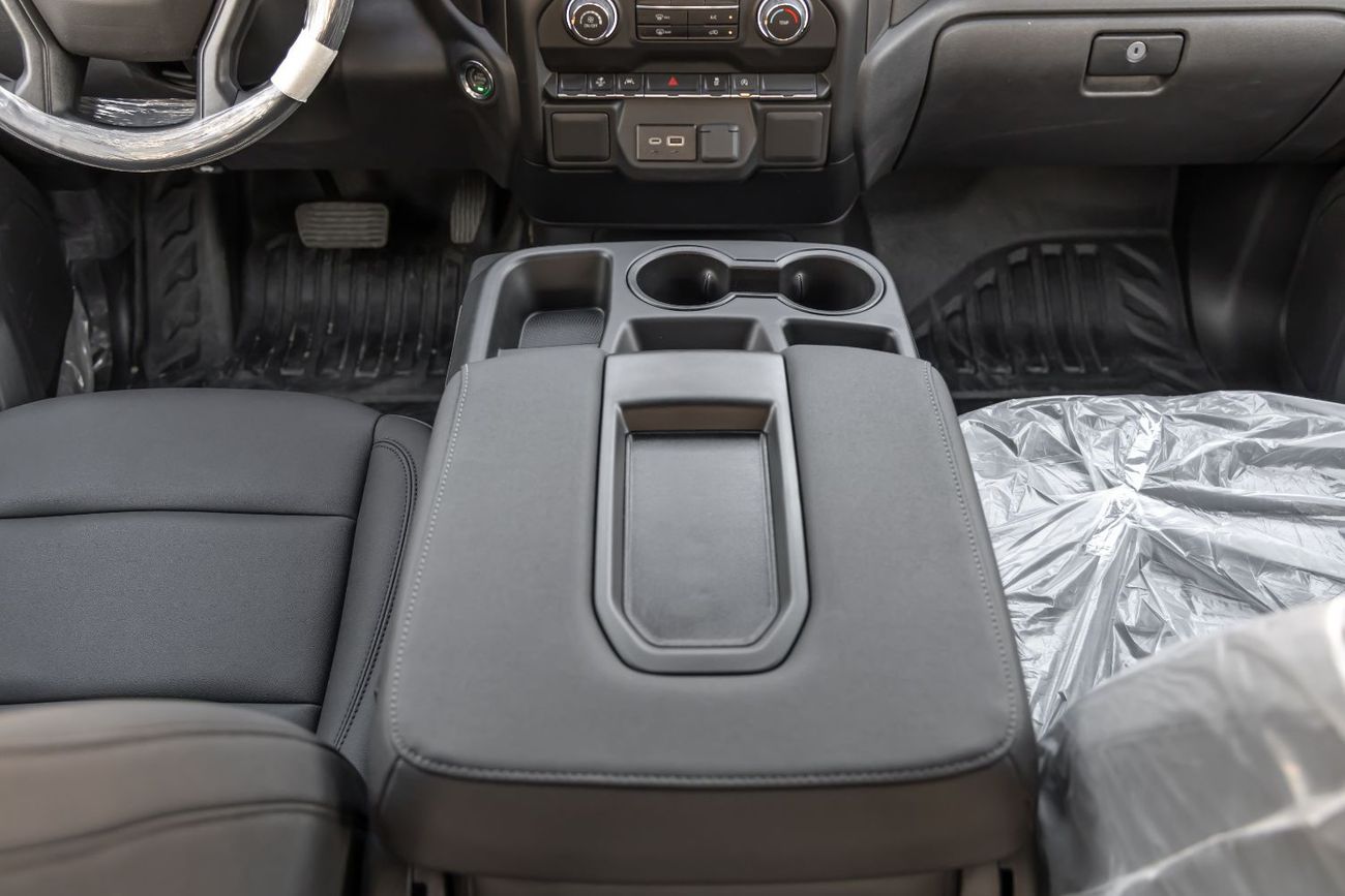 Chevrolet Silverado CHEVROLET SILVERADO | V8 5.3L | 4WD | GCC | 2025  (Export)