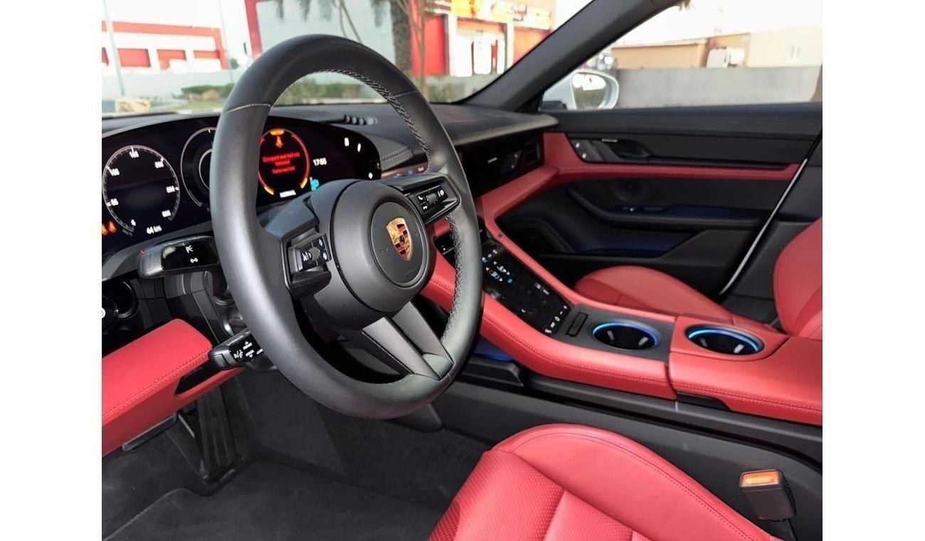 Porsche Taycan STANDARD