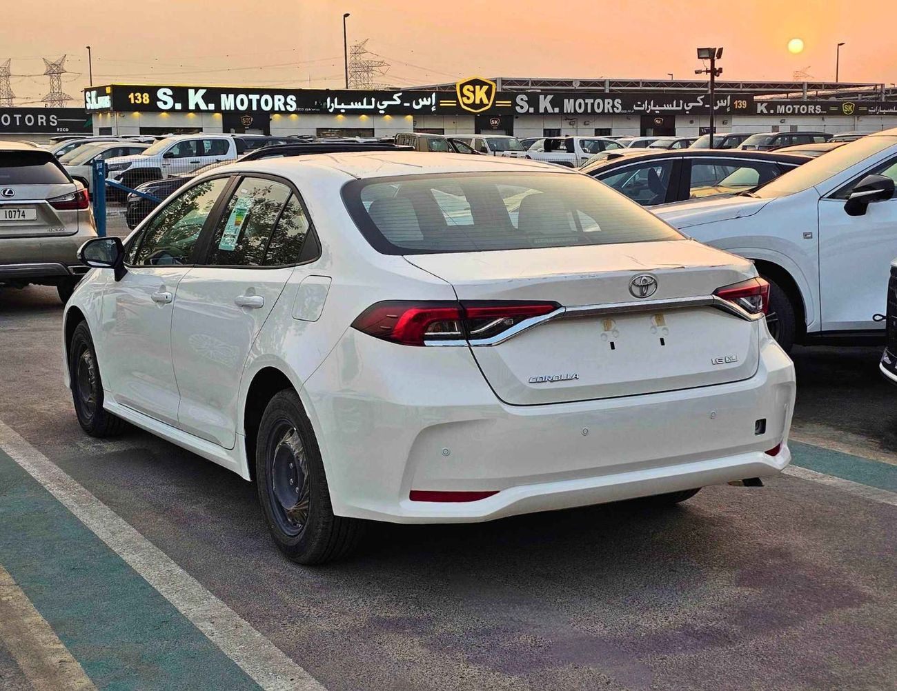 Toyota Corolla XLI E / 1.6L V4 PETROL / DVD / REAR PARKING SENSOR (CODE # XLI E)