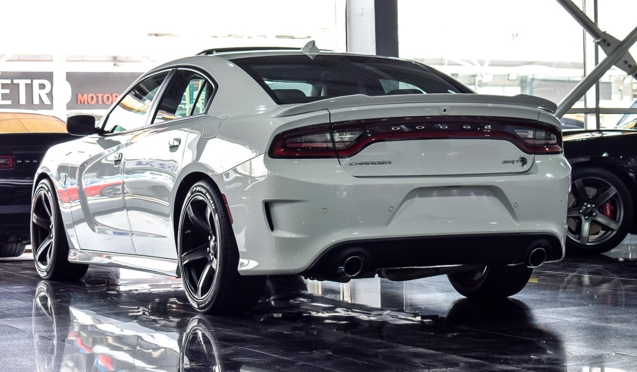 Dodge Charger Hellcat 2019, 6.2L Supercharged V8 GCC, 707hp, 0km w/ 3Yrs or 100,000km Warranty