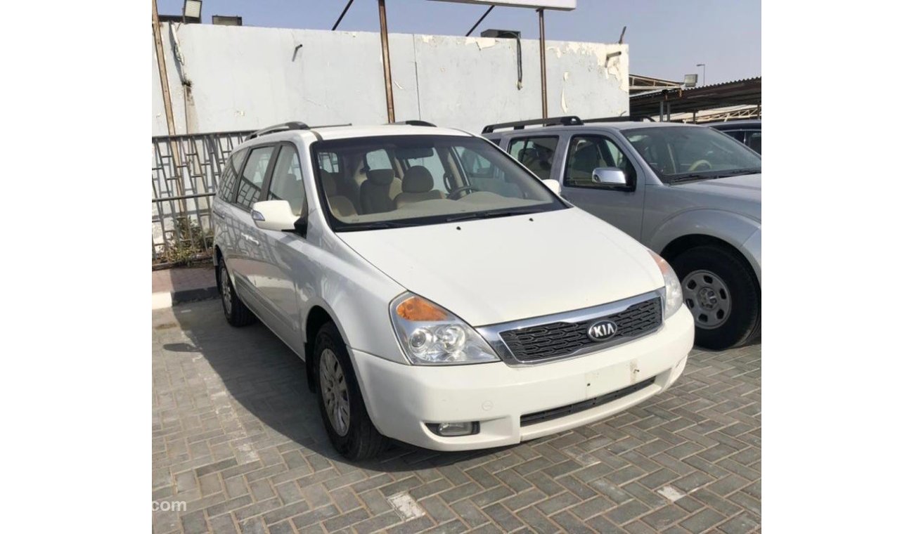 Kia Carnival LX