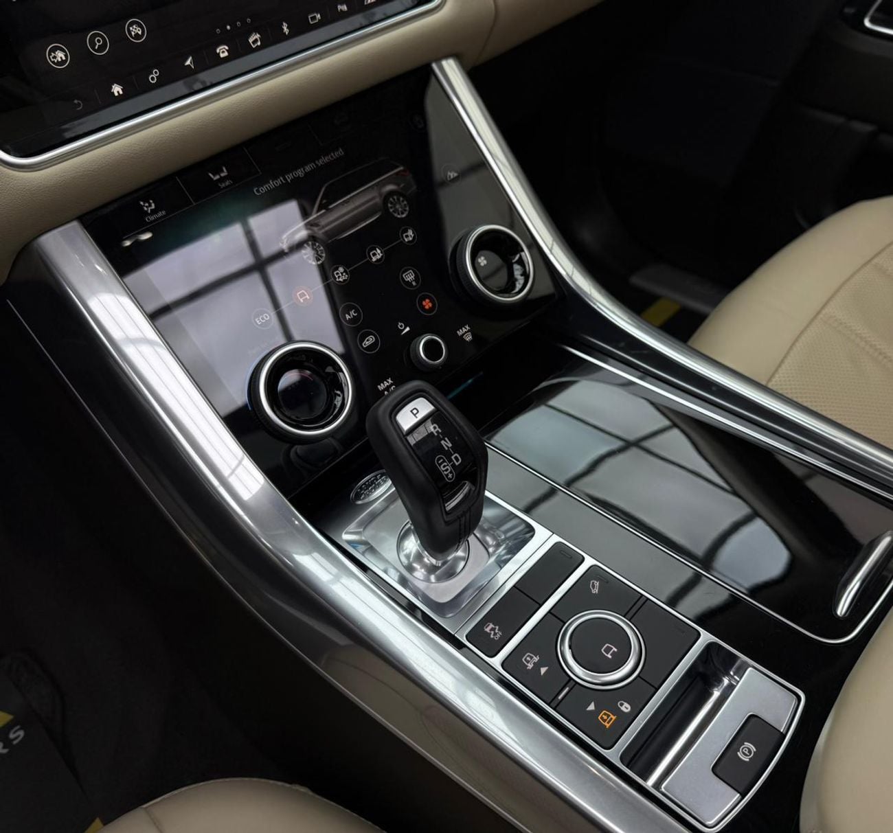 Land Rover Range Rover Sport 2022 Range Rover Sport Black Edition, 2026 RR Warranty, Full RR Service History, Fully Loaded, GCC