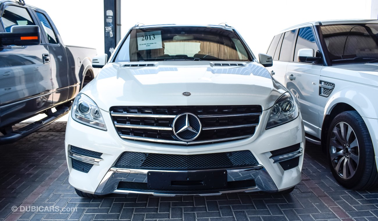 Mercedes-Benz ML 350 4 Matic, GCC Specs