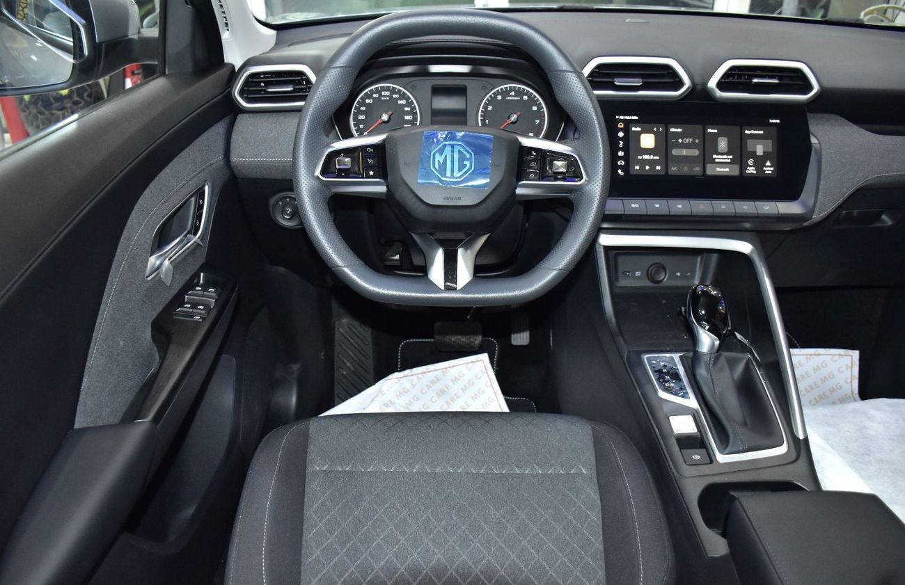 MG ZS EXCELLENT DEAL for our MG ZS 1.5L ( 2025 Model ) in Silver Color GCC Specs