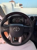Toyota Land Cruiser 76