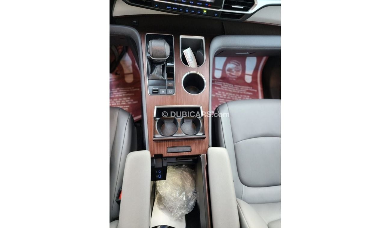 Toyota Sienna Toyota Sienna XLE Hybrid Green Full Option