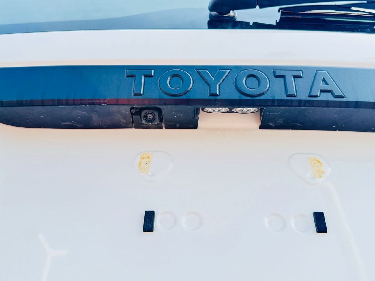 Toyota Prado TOYOTA PRADO 2.4L PTR GCC A/T B/O WHITE 2025