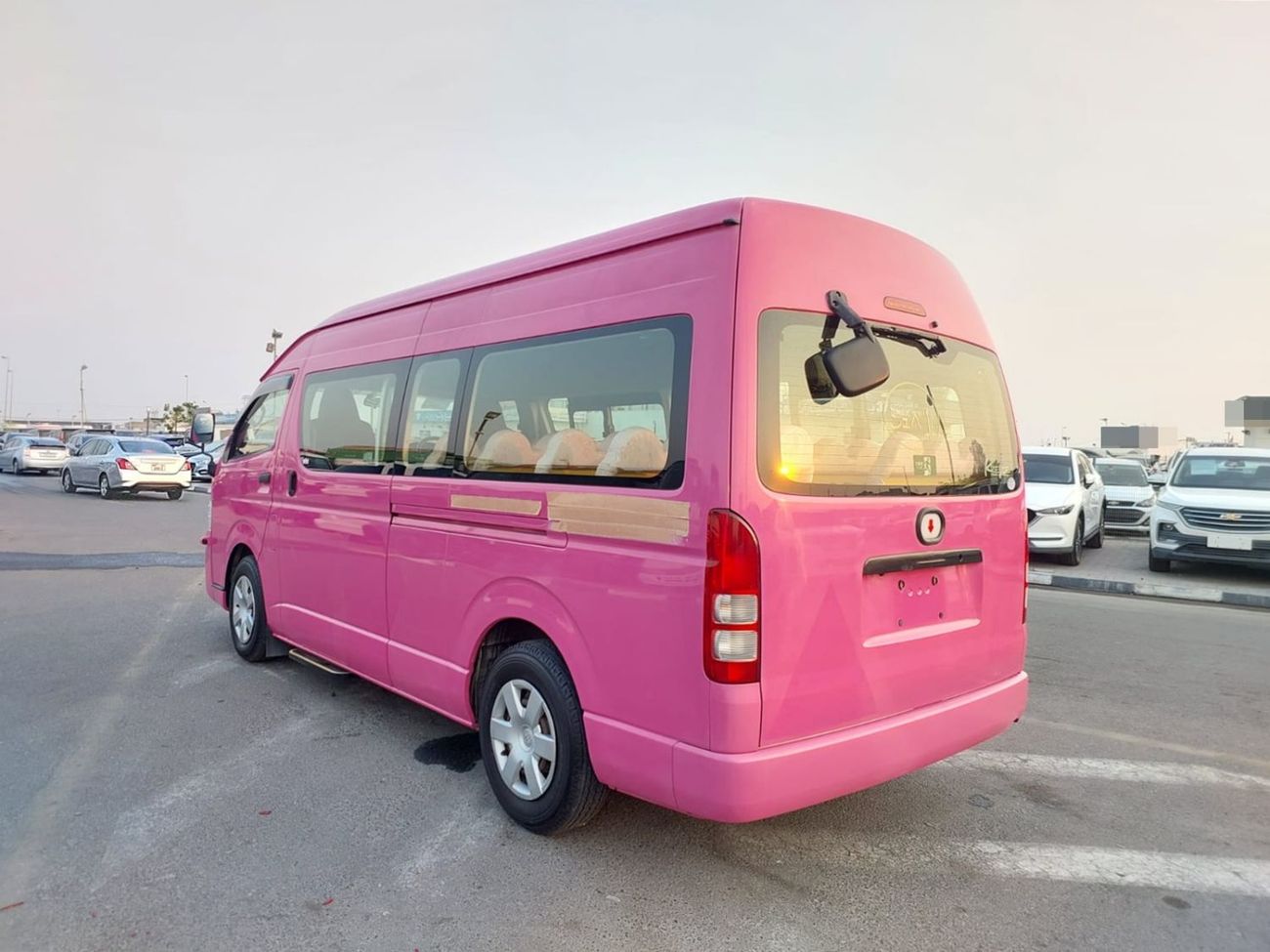 Toyota Hiace TOYOTA HIACE VAN RHD 2017 MODEL 2.7 L PETROL AUTOMATIC(PM80878)