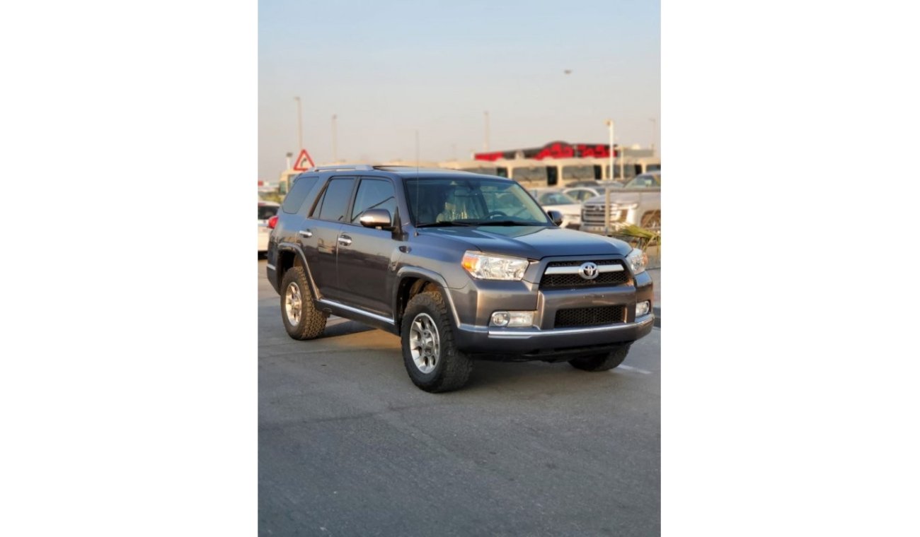 Used TOYOTA 4RUNNER FULL OPTION CLEAN 2010 for sale in Dubai - 469653