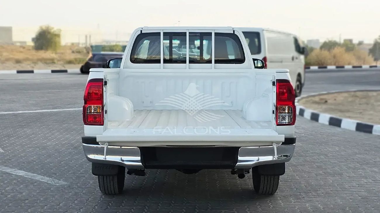 تويوتا هيلوكس Toyota/HILUX D SC 2WD/2.4L HIGH MT