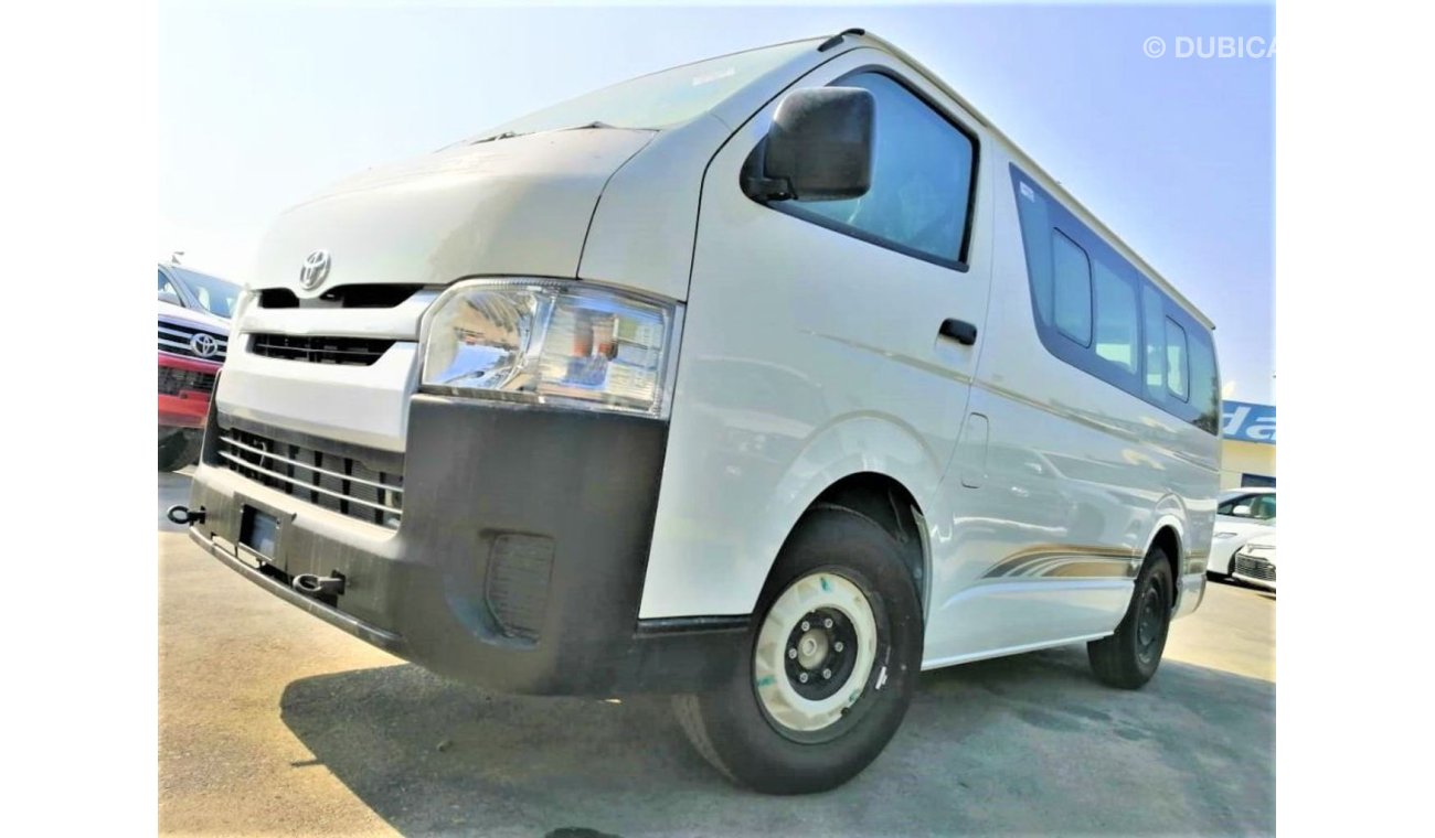 Toyota Hiace 13 SEATS