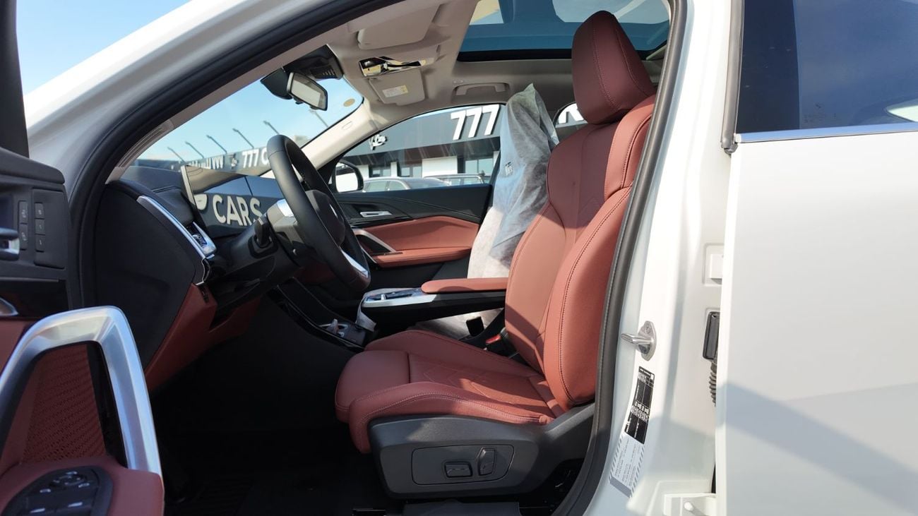 BMW X2 BMW X2 sDrive 25i M Sport 2.0L White Interior Moca