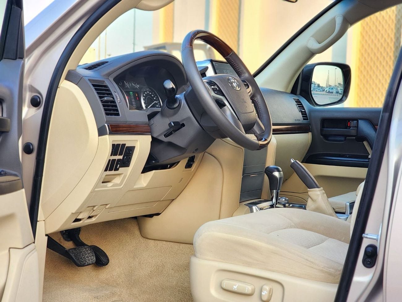 Toyota Land Cruiser GX.R  V6