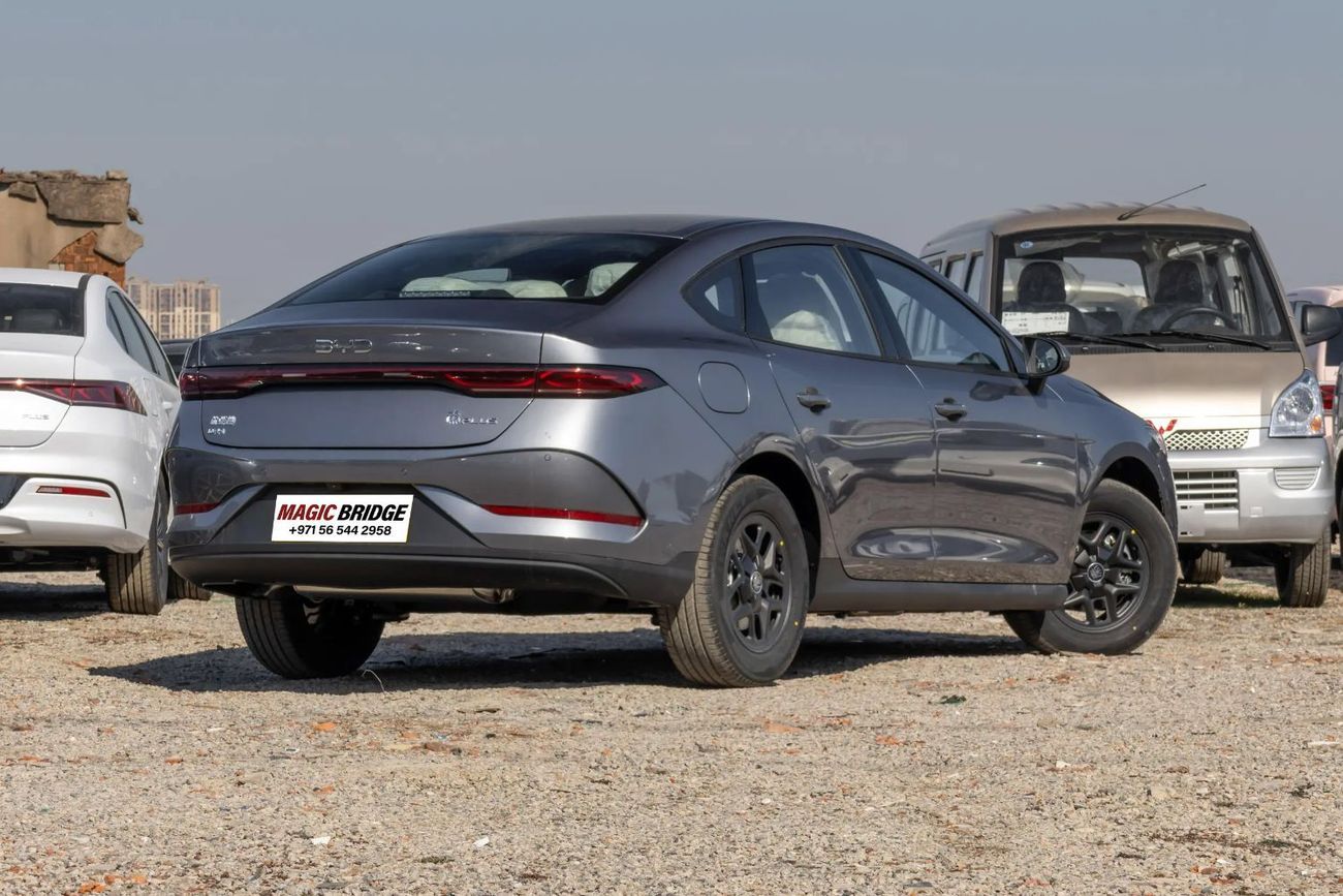 BYD QIN PLUS BYD Qin PLUS DM-i 55KM Leading Model