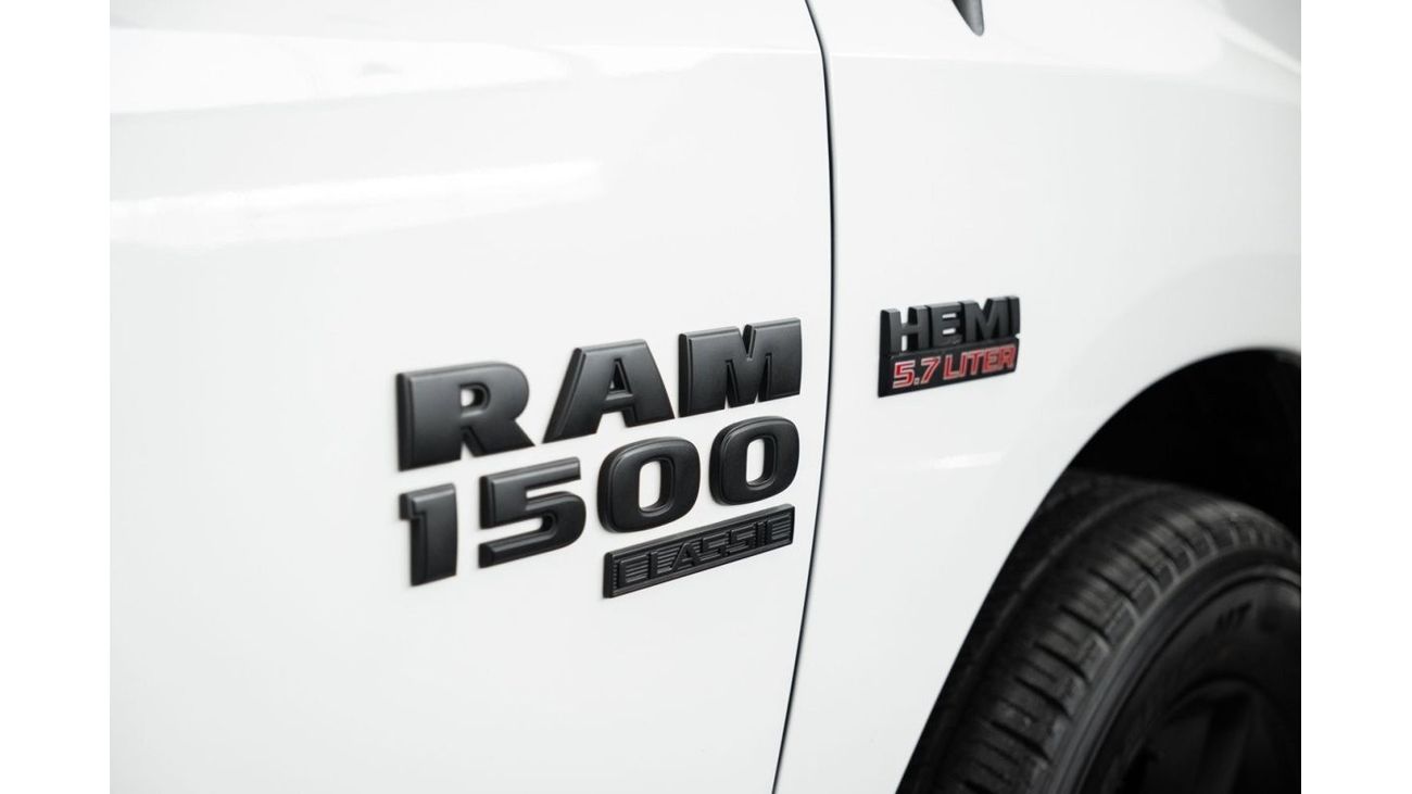 RAM 1500 2022 Dodge Ram 1500 Classic 4x4 / Dodge Warranty