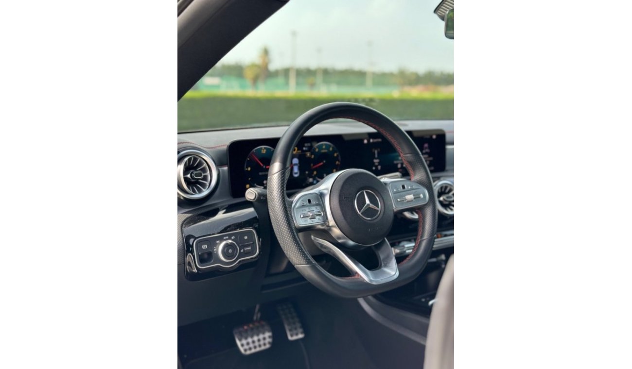 Mercedes-Benz CLA 250 Premium