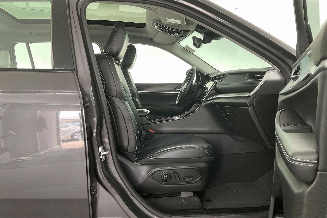 Jeep Cherokee Limited Plus | Guaranteed Warranty | 0 Down Payment