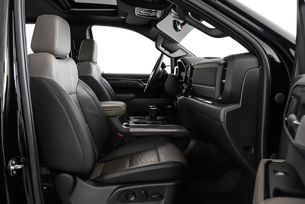 شيفروليه سيلفارادو ZR2 6.2