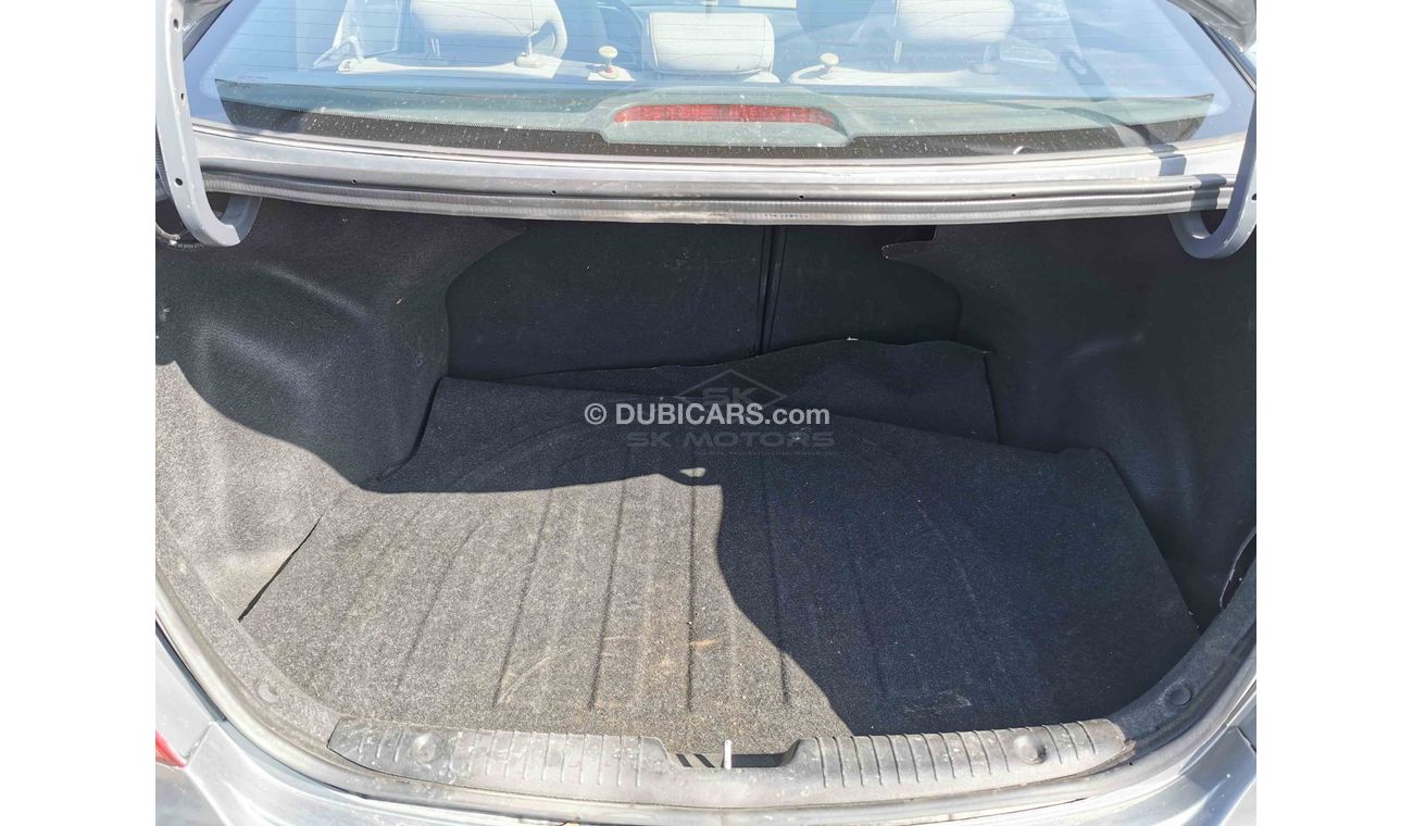 Hyundai Accent 1.6L, 16" Rims, Active ECO Control, Headlight Lightening Knob, LED Headlights, Bluetooth (LOT # 625)