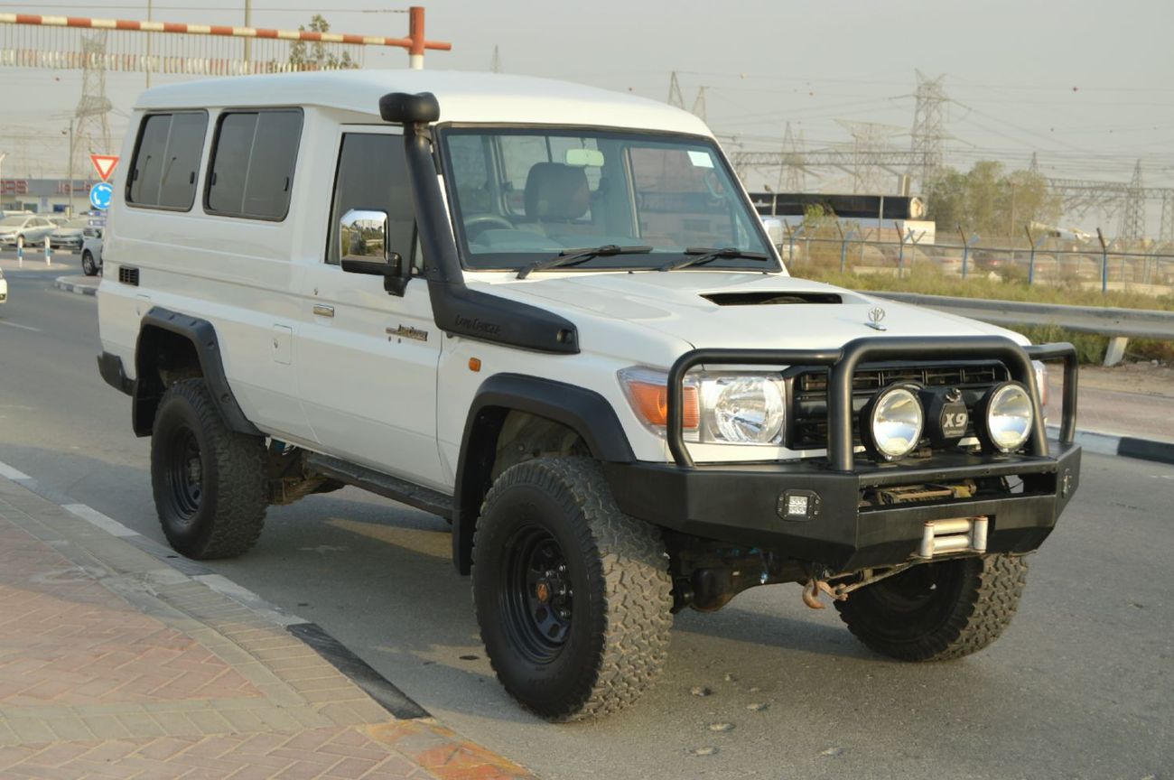 Toyota Land Cruiser Hard Top 3Doors