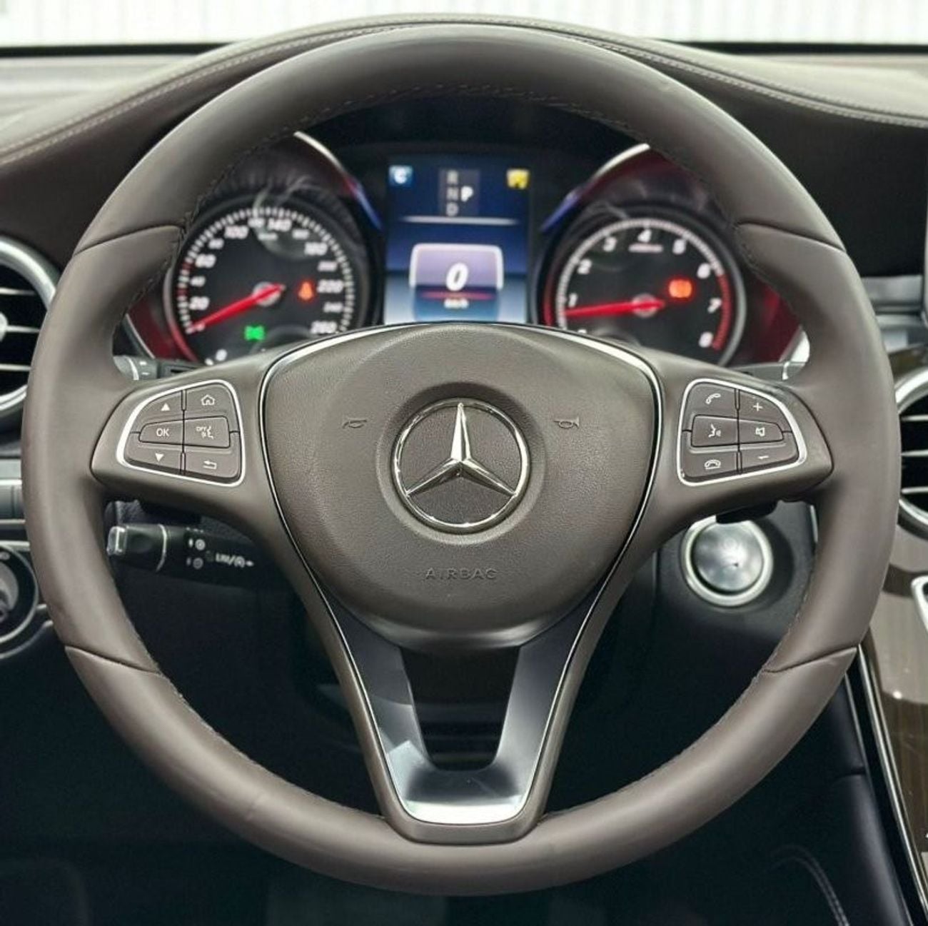 مرسيدس بنز GLC 300 2017 Mercedes-Benz GLC 300 AMG, Full Mercedes Service History, Warranty, GCC