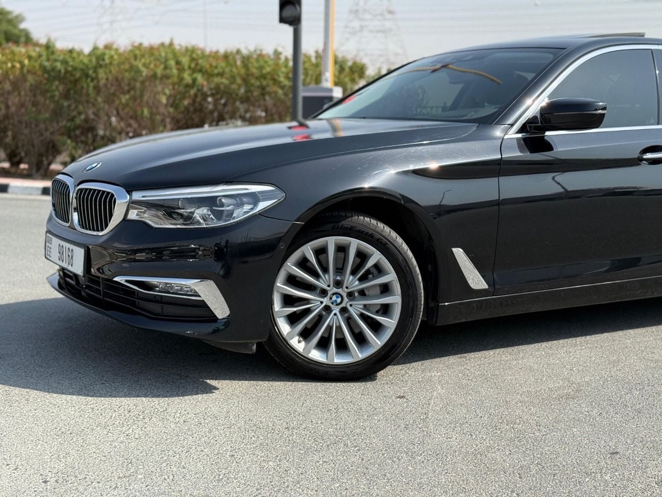 بي أم دبليو 530i Exclusive Luxury 2.0L