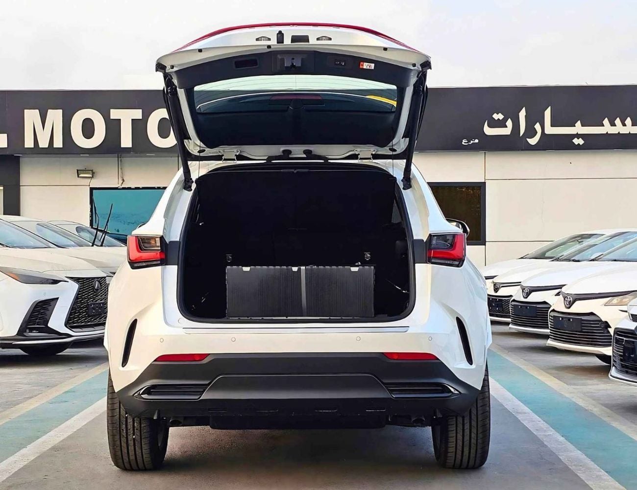 Lexus NX350 PREMIER OM / 2.4L PETROL / PWR WITH LEATHER SEATS / BLIND SPOT / SUNROOF (CODE # NXP3E)