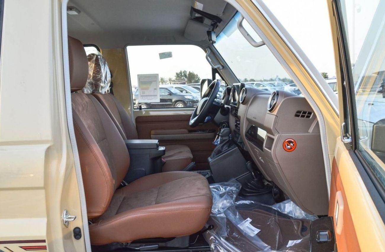 تويوتا لاند كروزر TOYOTA LAND CRUISER 71 SERIES 4.0L 4WD AT PETROL SUV 2024
