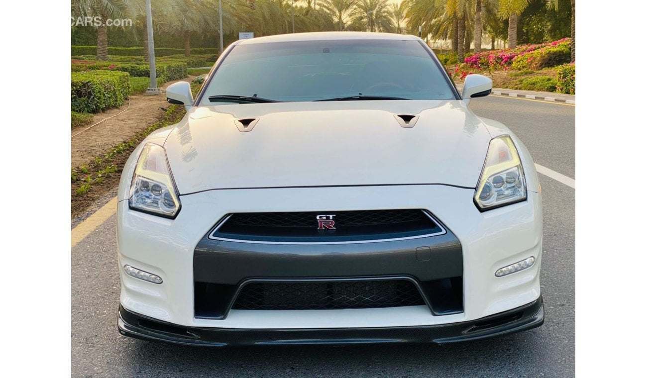 نيسان GT-R نيسان جى تى ار 2015 وارد امريكا بحاله ممتازه ضمان شاسيه جير ماكينه