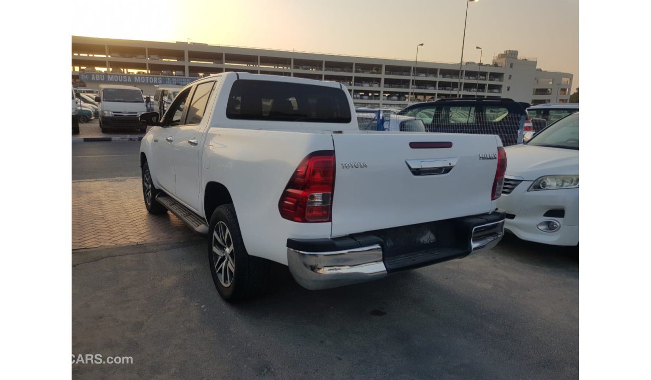 Toyota Hilux pick up . diesel 2.4L . 2016 Left Hand Drive ( EXPORT ONLY )