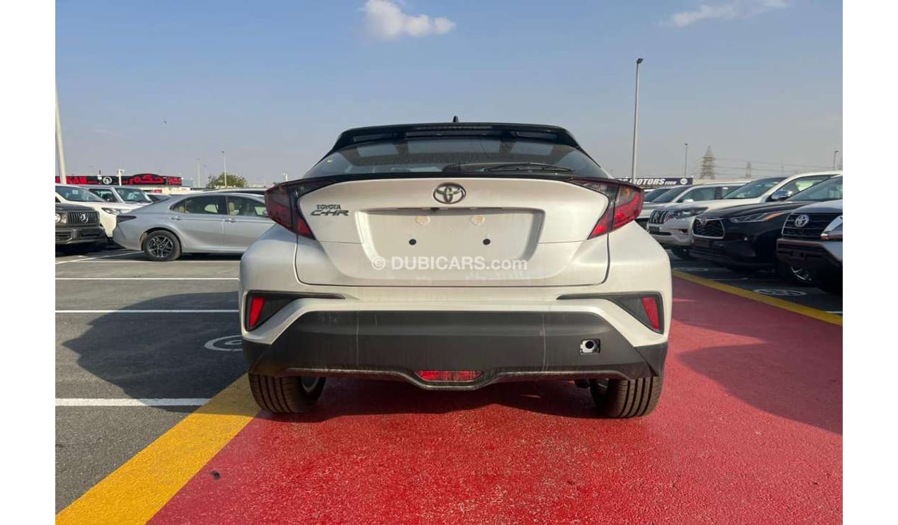 Toyota CHR 2.0L Pet - A/T - FABRIC - 22YM - 4AB+CRUISE - WHT_BLK (UAE OFFER)