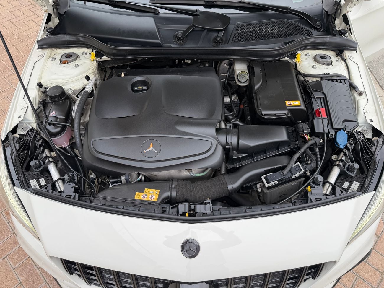 مرسيدس بنز A 200 A45 AMG (Kit)