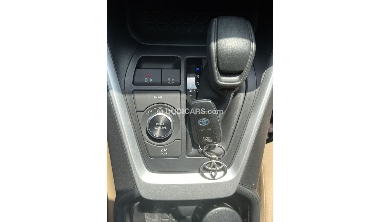 Toyota RAV4 HYBRID 2021 - RAV4 - GCC - ACCIDENTS FREE - ORIGINAL PAINT